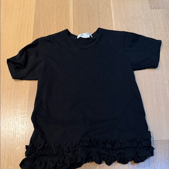 Comme des Garcons Tops - Comme des Garcons Black Short Sleeve Tee with Ruffle Hem